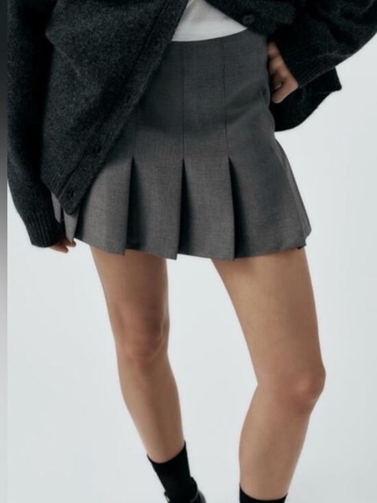 Zara Dresses & Skirts - Zara Gray Box Pleat Mini Skirt